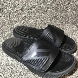 Adidas Sandals Men’s Size 10  Slide Black Art B41720